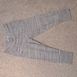 UGG xs gray joggers with pockets; super comfy (DEFECT)